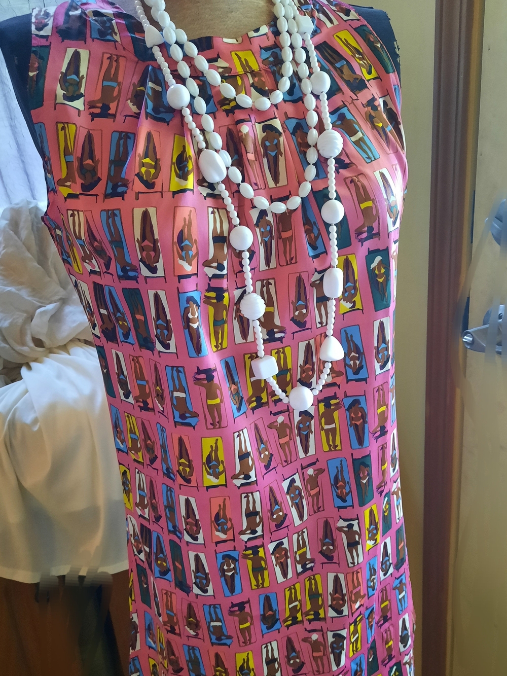 *Rare*Tracy Negoshian Pink Exclusive Sunbathers Pop Art Tank Dress